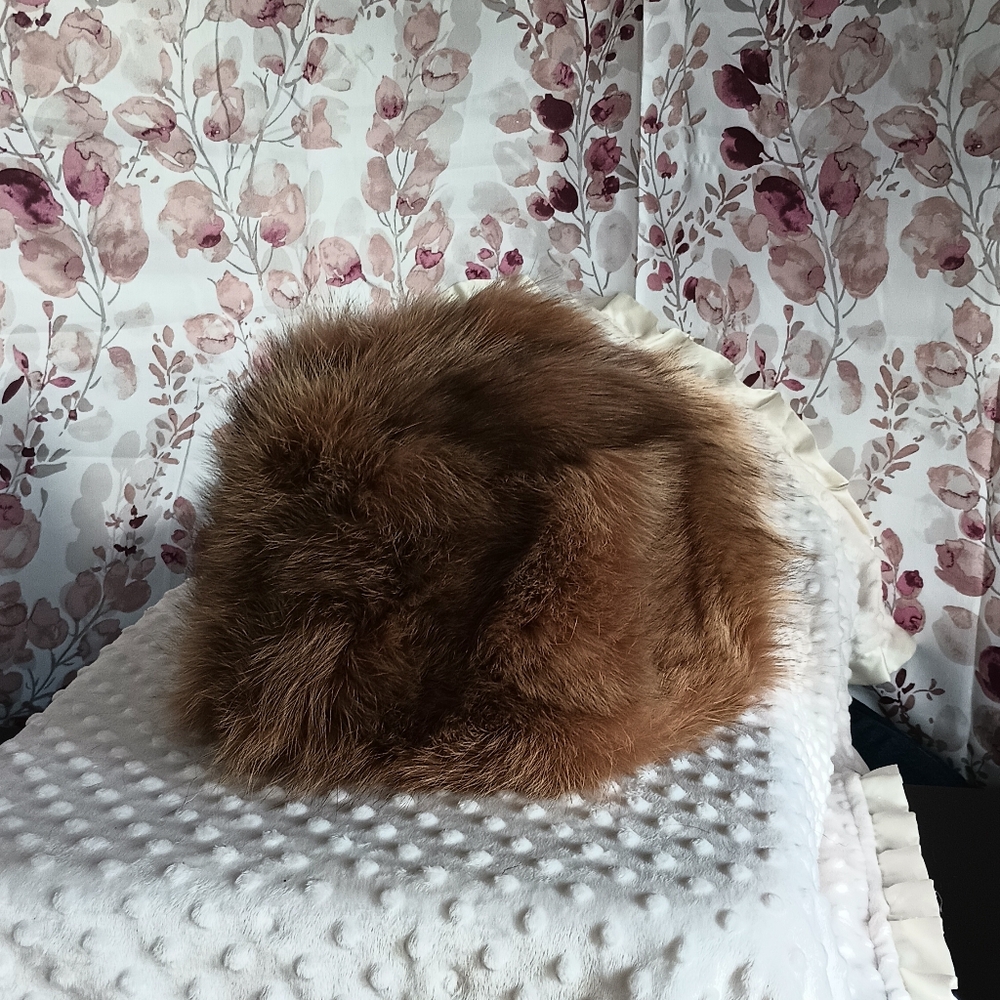 Fur Hat - Picture 4 of 14